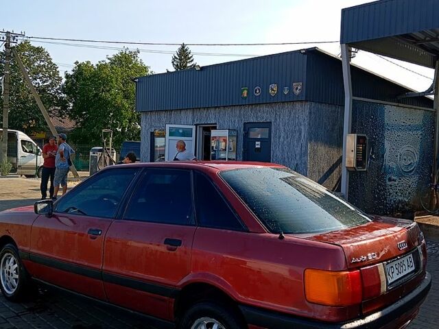 Красный Ауди 80, объемом двигателя 1.6 л и пробегом 50 тыс. км за 1300 $, фото 2 на Automoto.ua