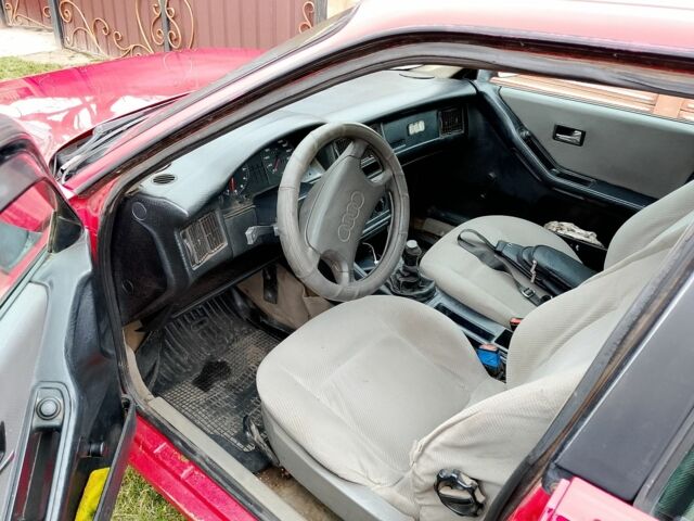 Красный Ауди 80, объемом двигателя 0 л и пробегом 10 тыс. км за 1300 $, фото 3 на Automoto.ua