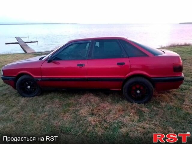 Красный Ауди 80, объемом двигателя 1.8 л и пробегом 300 тыс. км за 1750 $, фото 6 на Automoto.ua