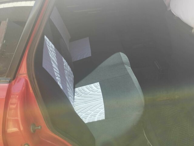 Красный Ауди 80, объемом двигателя 1.8 л и пробегом 250 тыс. км за 2500 $, фото 4 на Automoto.ua