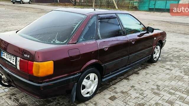 Красный Ауди 80, объемом двигателя 1.8 л и пробегом 281 тыс. км за 1500 $, фото 10 на Automoto.ua