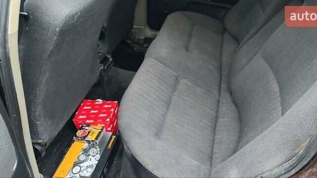 Красный Ауди 80, объемом двигателя 1.8 л и пробегом 281 тыс. км за 1500 $, фото 19 на Automoto.ua