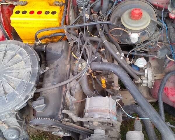 Красный Ауди 80, объемом двигателя 1.8 л и пробегом 318 тыс. км за 1650 $, фото 36 на Automoto.ua