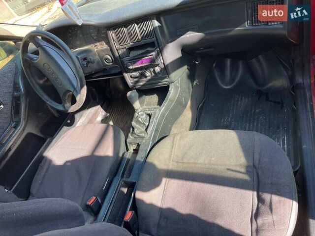 Ауди 80 1989 в Береговом на Automoto.ua Красный Ауди 80, объемом двигателя 1.8 л и пробегом 240 тыс. км за 1300 $, фото 9 на Automoto.ua
