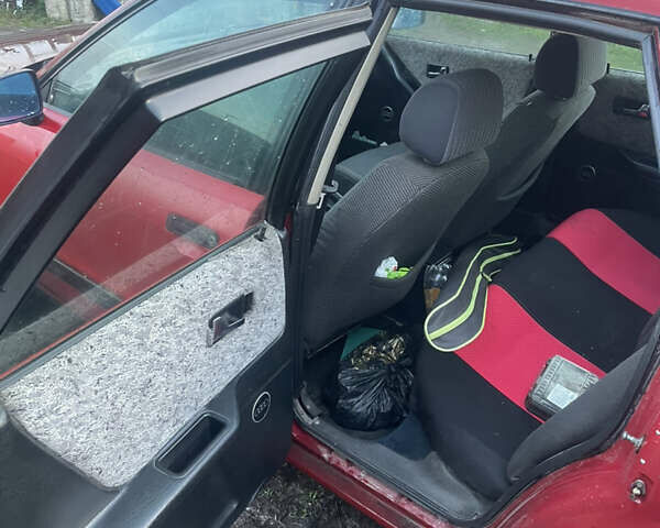 Красный Ауди 80, объемом двигателя 1.78 л и пробегом 180 тыс. км за 1500 $, фото 5 на Automoto.ua