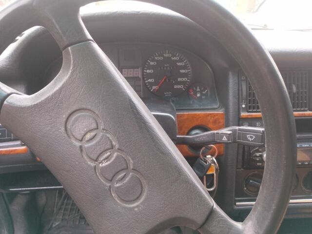 Червоний Ауді 80, об'ємом двигуна 1.8 л та пробігом 320 тис. км за 1650 $, фото 1 на Automoto.ua