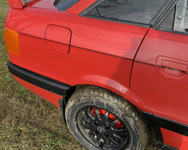 Красный Ауди 80, объемом двигателя 1.8 л и пробегом 235 тыс. км за 1800 $, фото 5 на Automoto.ua