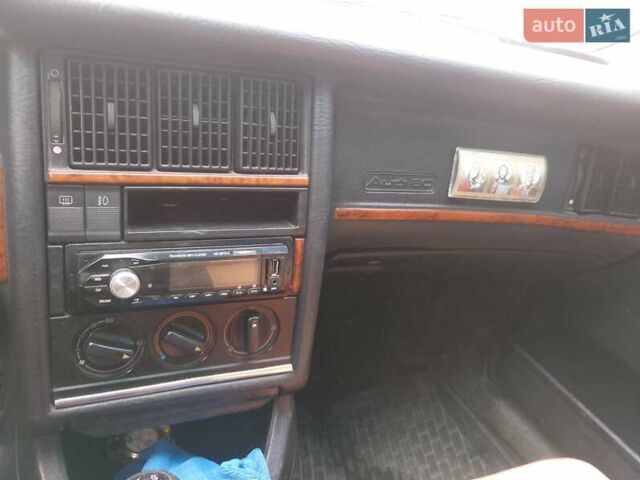 Красный Ауди 80, объемом двигателя 1.8 л и пробегом 318 тыс. км за 1650 $, фото 18 на Automoto.ua