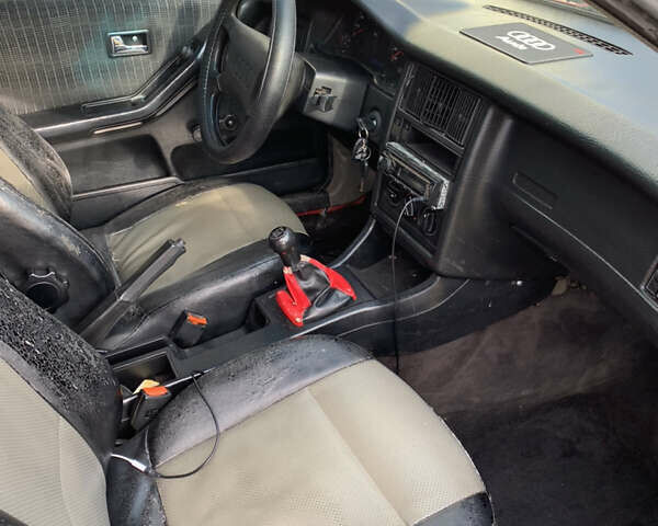 Красный Ауди 80, объемом двигателя 1.8 л и пробегом 235 тыс. км за 1800 $, фото 25 на Automoto.ua