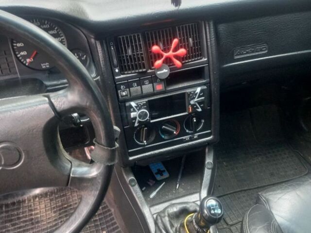 Красный Ауди 80, объемом двигателя 1.6 л и пробегом 3 тыс. км за 1200 $, фото 3 на Automoto.ua