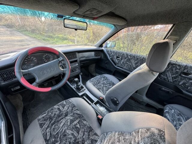 Красный Ауди 80, объемом двигателя 1.8 л и пробегом 250 тыс. км за 1200 $, фото 7 на Automoto.ua