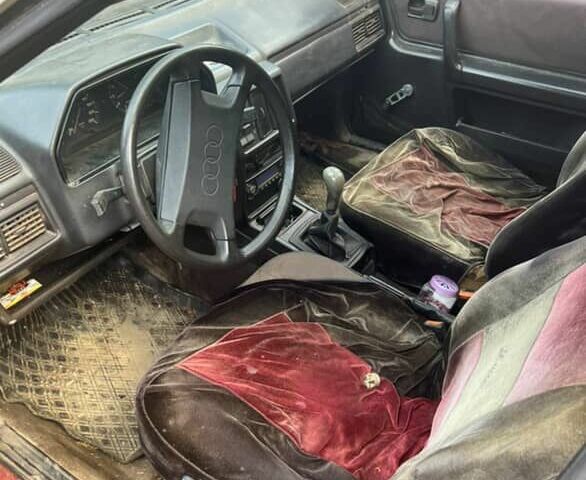 Червоний Ауді 80, об'ємом двигуна 2 л та пробігом 3 тис. км за 450 $, фото 6 на Automoto.ua