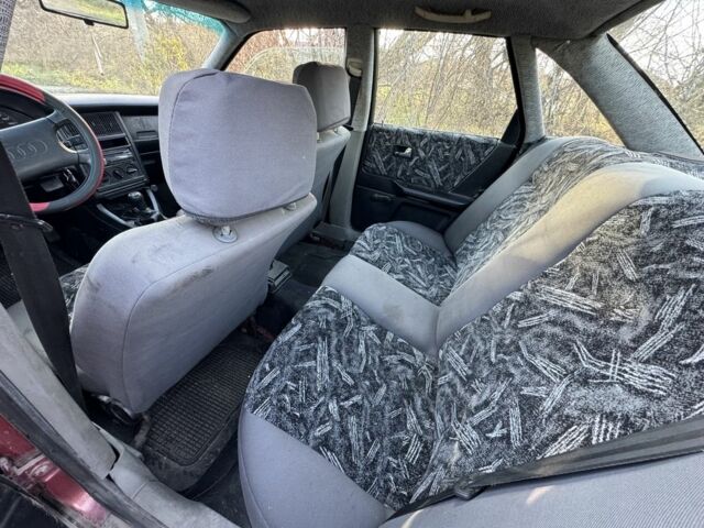 Красный Ауди 80, объемом двигателя 1.8 л и пробегом 250 тыс. км за 1200 $, фото 6 на Automoto.ua