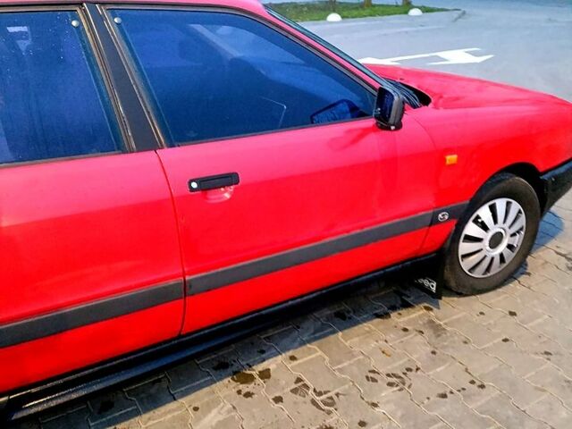 Красный Ауди 80, объемом двигателя 1.8 л и пробегом 320 тыс. км за 1500 $, фото 4 на Automoto.ua