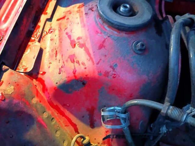 Красный Ауди 80, объемом двигателя 1.8 л и пробегом 320 тыс. км за 1500 $, фото 12 на Automoto.ua