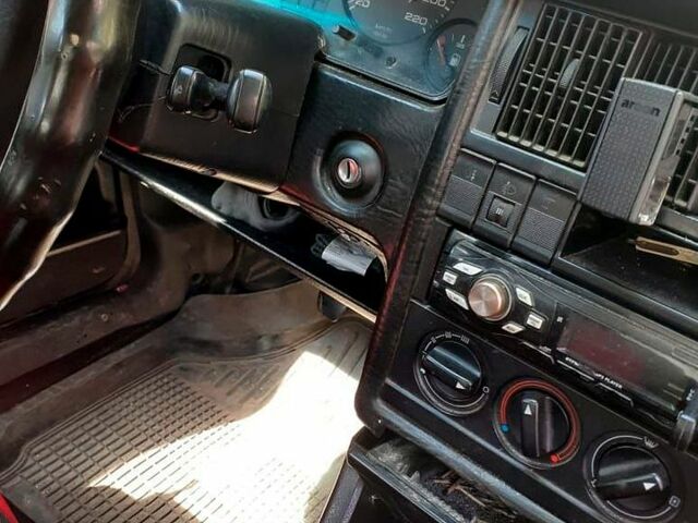Червоний Ауді 80, об'ємом двигуна 1.8 л та пробігом 0 тис. км за 1300 $, фото 3 на Automoto.ua