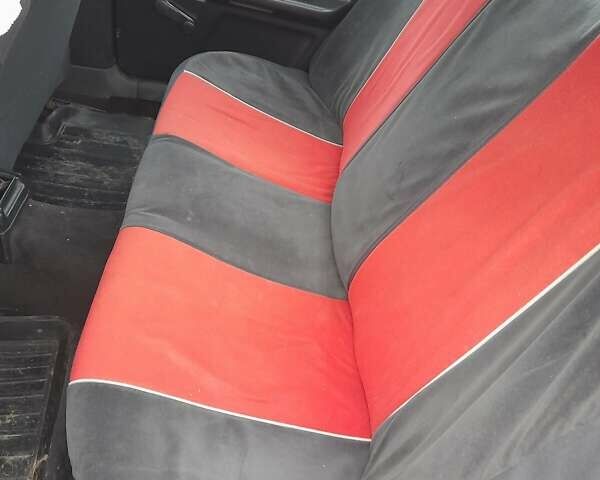 Красный Ауди 80, объемом двигателя 1.8 л и пробегом 290 тыс. км за 1300 $, фото 5 на Automoto.ua