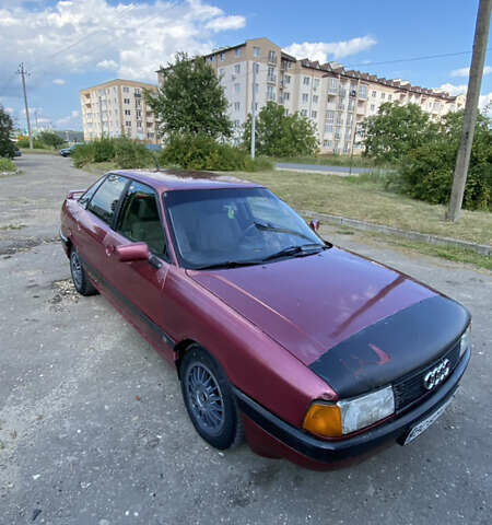 Красный Ауди 80, объемом двигателя 1.98 л и пробегом 400 тыс. км за 750 $, фото 1 на Automoto.ua
