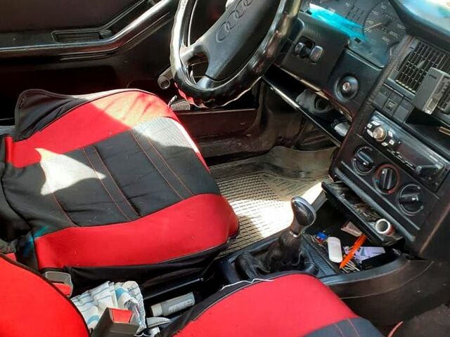 Червоний Ауді 80, об'ємом двигуна 1.8 л та пробігом 0 тис. км за 1300 $, фото 4 на Automoto.ua