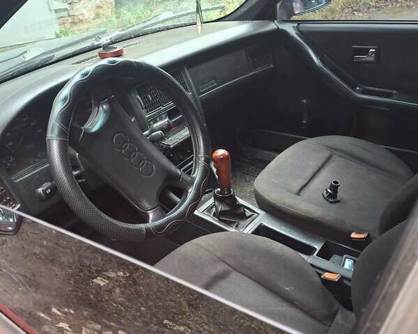 Красный Ауди 80, объемом двигателя 1.8 л и пробегом 340 тыс. км за 1500 $, фото 1 на Automoto.ua