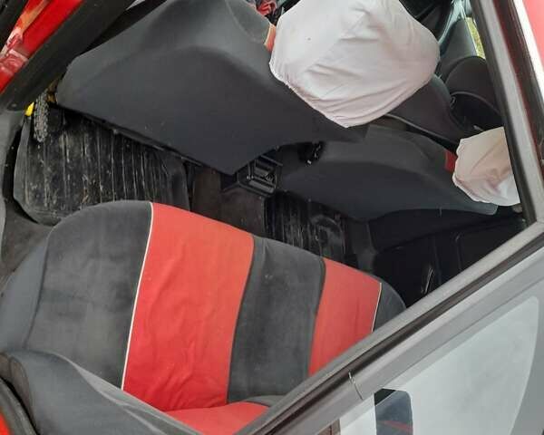 Красный Ауди 80, объемом двигателя 1.8 л и пробегом 290 тыс. км за 1300 $, фото 9 на Automoto.ua