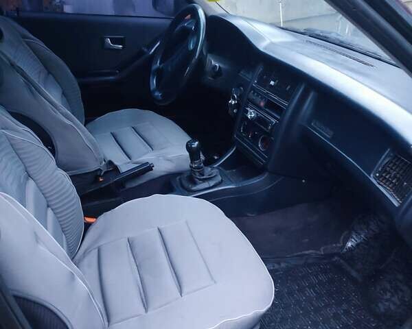 Красный Ауди 80, объемом двигателя 2 л и пробегом 322 тыс. км за 1150 $, фото 6 на Automoto.ua