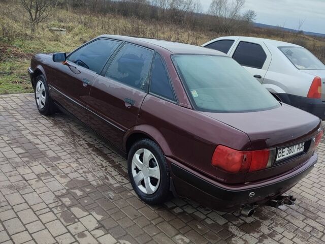 Красный Ауди 80, объемом двигателя 2 л и пробегом 322 тыс. км за 1150 $, фото 2 на Automoto.ua
