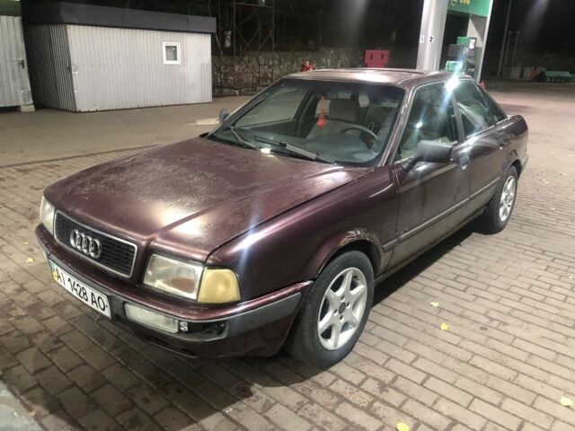 Красный Ауди 80, объемом двигателя 2 л и пробегом 260 тыс. км за 1600 $, фото 4 на Automoto.ua
