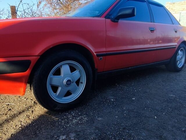 Червоний Ауді 80, об'ємом двигуна 2 л та пробігом 375 тис. км за 2300 $, фото 3 на Automoto.ua