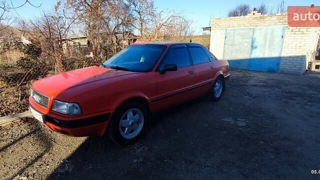 Красный Ауди 80, объемом двигателя 2 л и пробегом 375 тыс. км за 2300 $, фото 1 на Automoto.ua