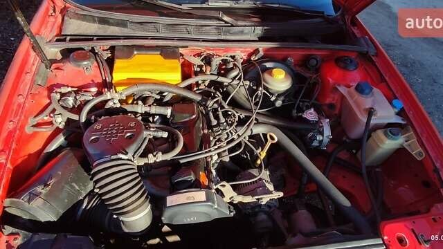 Красный Ауди 80, объемом двигателя 2 л и пробегом 375 тыс. км за 2300 $, фото 4 на Automoto.ua