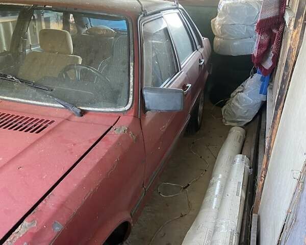 Червоний Ауді 80, об'ємом двигуна 1.8 л та пробігом 300 тис. км за 523 $, фото 2 на Automoto.ua