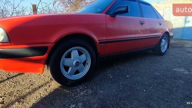 Красный Ауди 80, объемом двигателя 2 л и пробегом 375 тыс. км за 2300 $, фото 2 на Automoto.ua