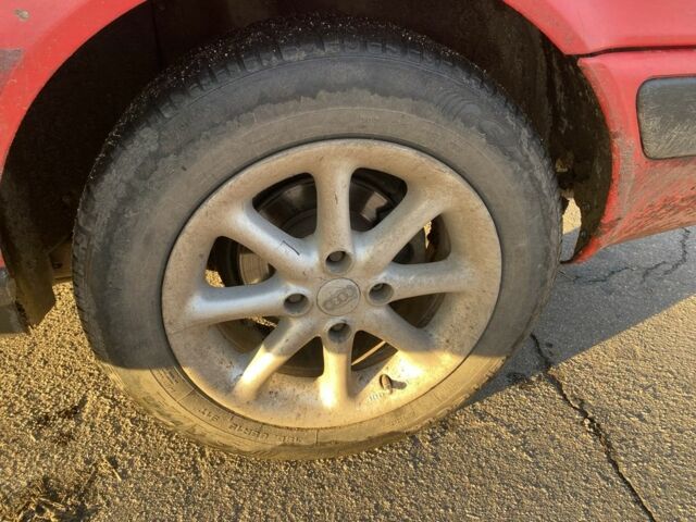 Красный Ауди 80, объемом двигателя 0 л и пробегом 200 тыс. км за 1250 $, фото 9 на Automoto.ua