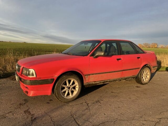 Красный Ауди 80, объемом двигателя 0 л и пробегом 200 тыс. км за 1250 $, фото 1 на Automoto.ua