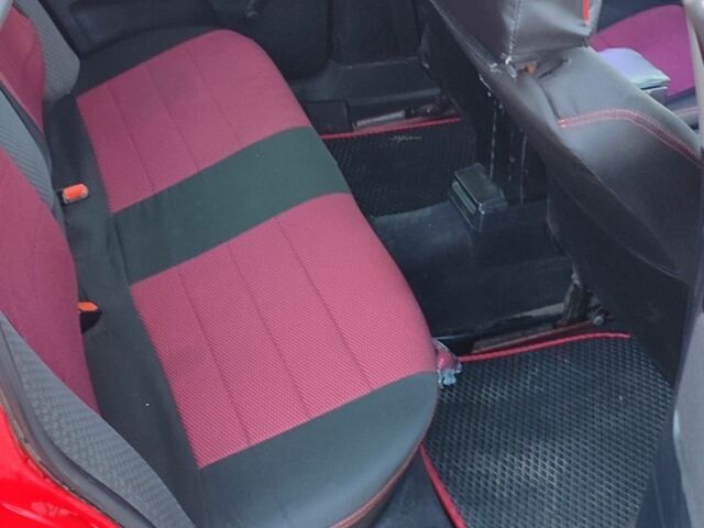 Ауди 80 1994 в Умани на Automoto.ua Красный Ауди 80, объемом двигателя 2 л и пробегом 150 тыс. км за 2200 $, фото 4 на Automoto.ua