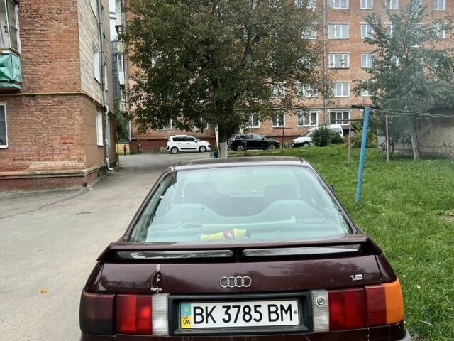 Червоний Ауді 80, об'ємом двигуна 1.8 л та пробігом 142 тис. км за 1250 $, фото 5 на Automoto.ua