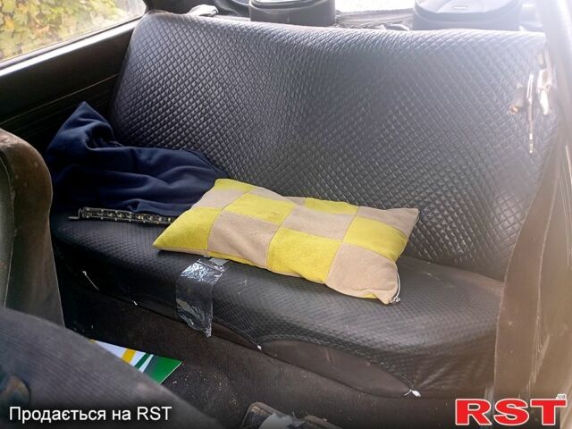 Ауди 80 1981 в Бару на Automoto.ua Ауди 80, объемом двигателя 1.6 л и пробегом 200 тыс. км за 300 $, фото 1 на Automoto.ua