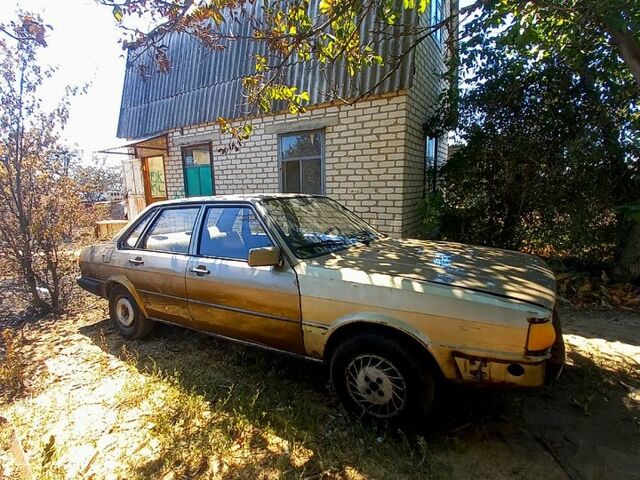 Ауди 80, объемом двигателя 1.6 л и пробегом 300 тыс. км за 500 $, фото 1 на Automoto.ua