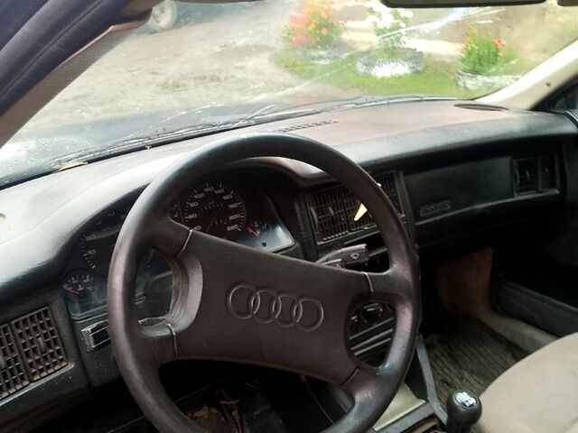 Ауди 80, объемом двигателя 1.8 л и пробегом 153 тыс. км за 700 $, фото 4 на Automoto.ua