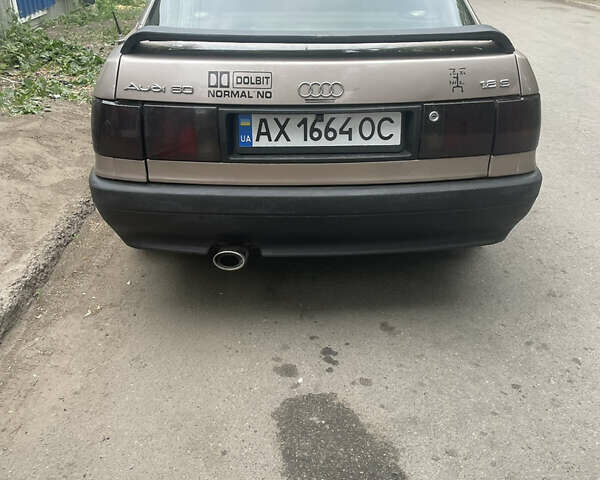 Ауди 80, объемом двигателя 1.8 л и пробегом 200 тыс. км за 2200 $, фото 2 на Automoto.ua