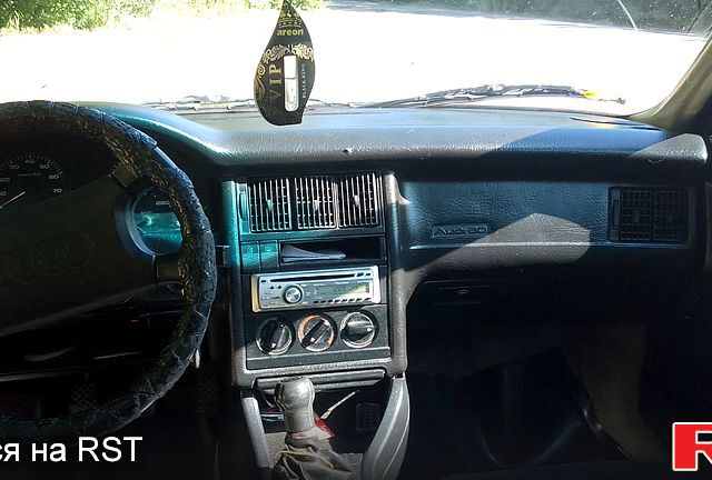 Ауди 80, объемом двигателя 1.8 л и пробегом 300 тыс. км за 2100 $, фото 1 на Automoto.ua
