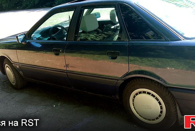 Ауди 80, объемом двигателя 1.8 л и пробегом 300 тыс. км за 2100 $, фото 6 на Automoto.ua