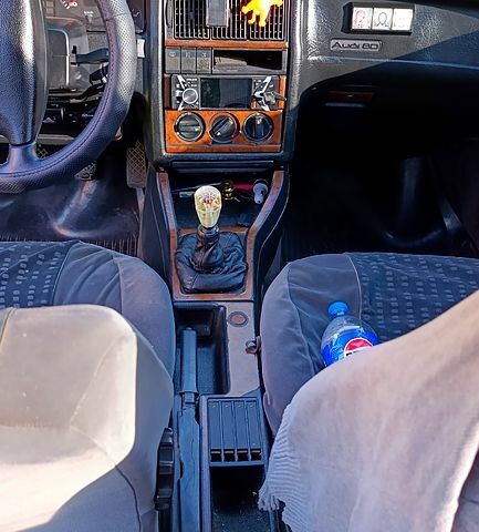 Ауді 80, об'ємом двигуна 1.8 л та пробігом 0 тис. км за 1800 $, фото 10 на Automoto.ua