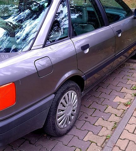 Ауді 80, об'ємом двигуна 1.8 л та пробігом 0 тис. км за 1500 $, фото 9 на Automoto.ua