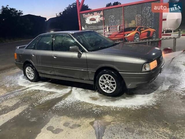 Ауди 80 1989 в Черновцах на Automoto.ua Ауди 80, объемом двигателя 1.8 л и пробегом 232 тыс. км за 1850 $, фото 1 на Automoto.ua