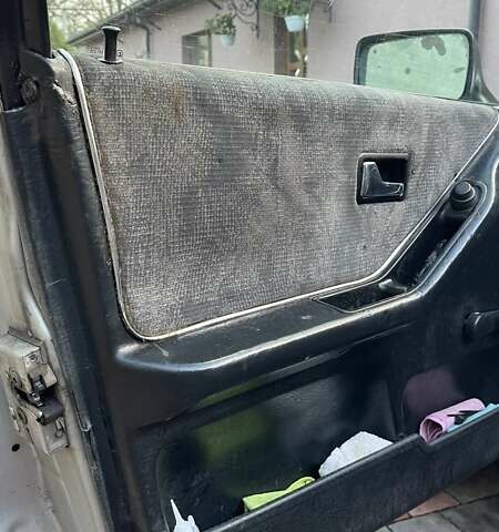 Ауді 80, об'ємом двигуна 1.6 л та пробігом 326 тис. км за 1700 $, фото 4 на Automoto.ua