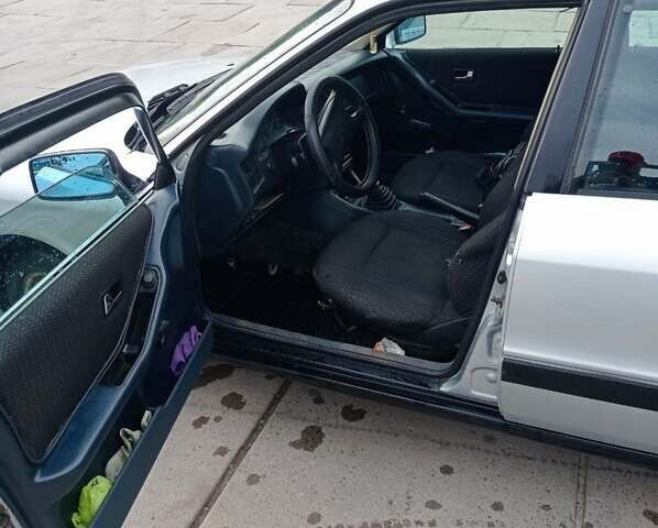 Ауди 80, объемом двигателя 1.8 л и пробегом 415 тыс. км за 2000 $, фото 6 на Automoto.ua