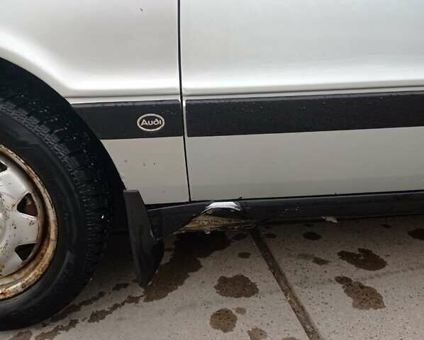 Ауди 80, объемом двигателя 1.8 л и пробегом 415 тыс. км за 2000 $, фото 5 на Automoto.ua