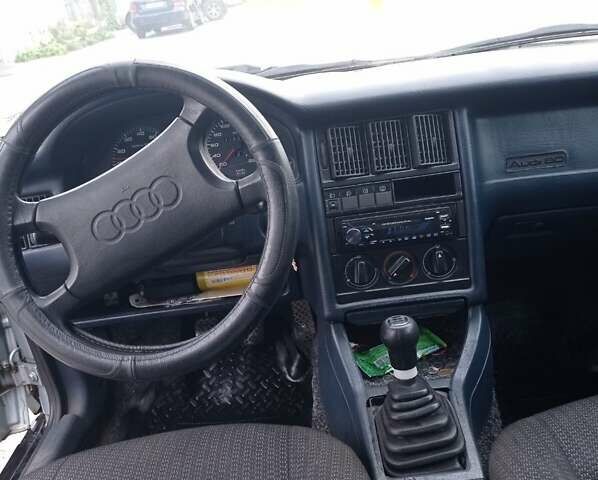 Ауди 80, объемом двигателя 1.8 л и пробегом 415 тыс. км за 2000 $, фото 8 на Automoto.ua